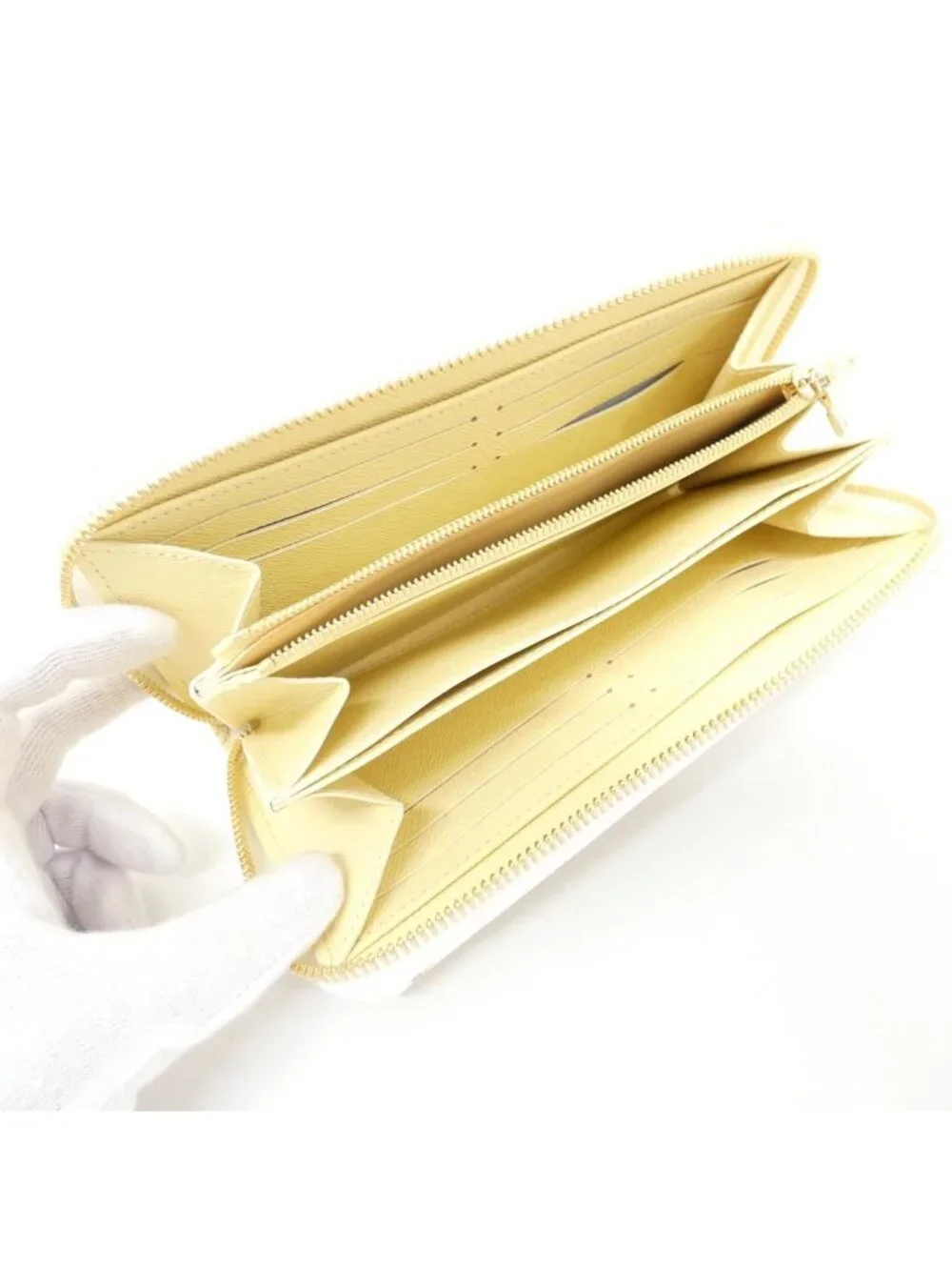 Louis Vuitton L Zippy Wallet